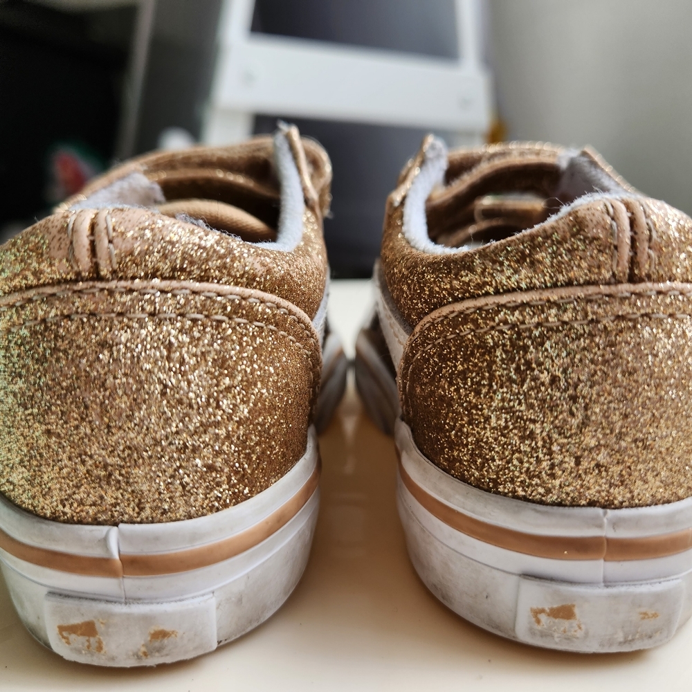 My daughter hardly wore them.